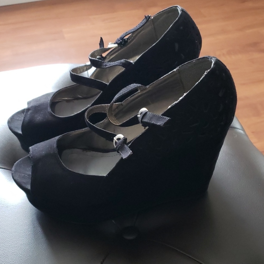 Pink & pepper black platforms